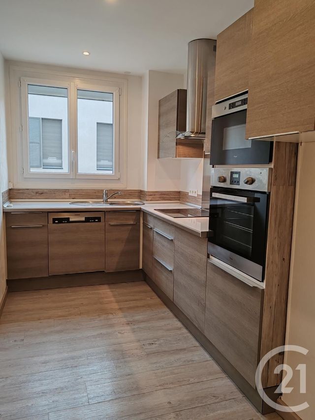 Appartement F4 à vendre - 4 pièces - 77.32 m2 - ORLEANS - 45 - CENTRE - Century 21 Help'Immo